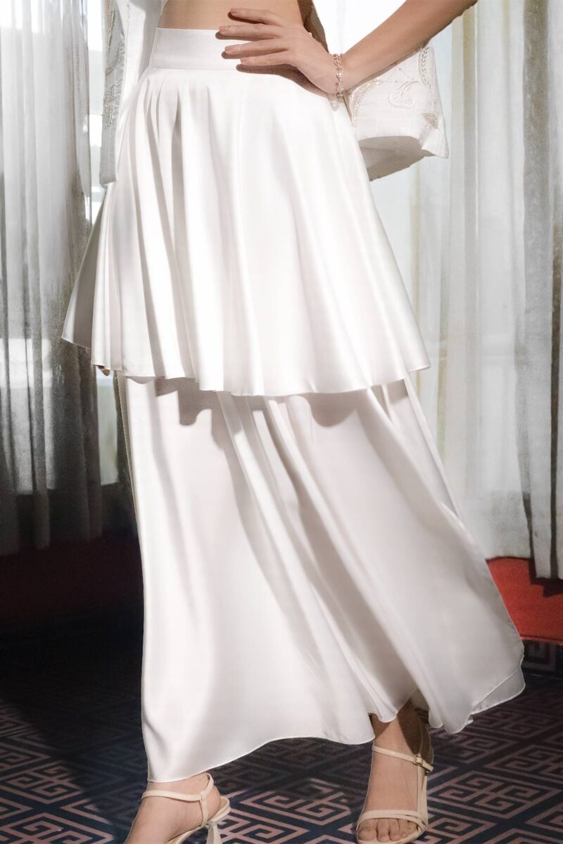 WHITE TIERED SKIRT